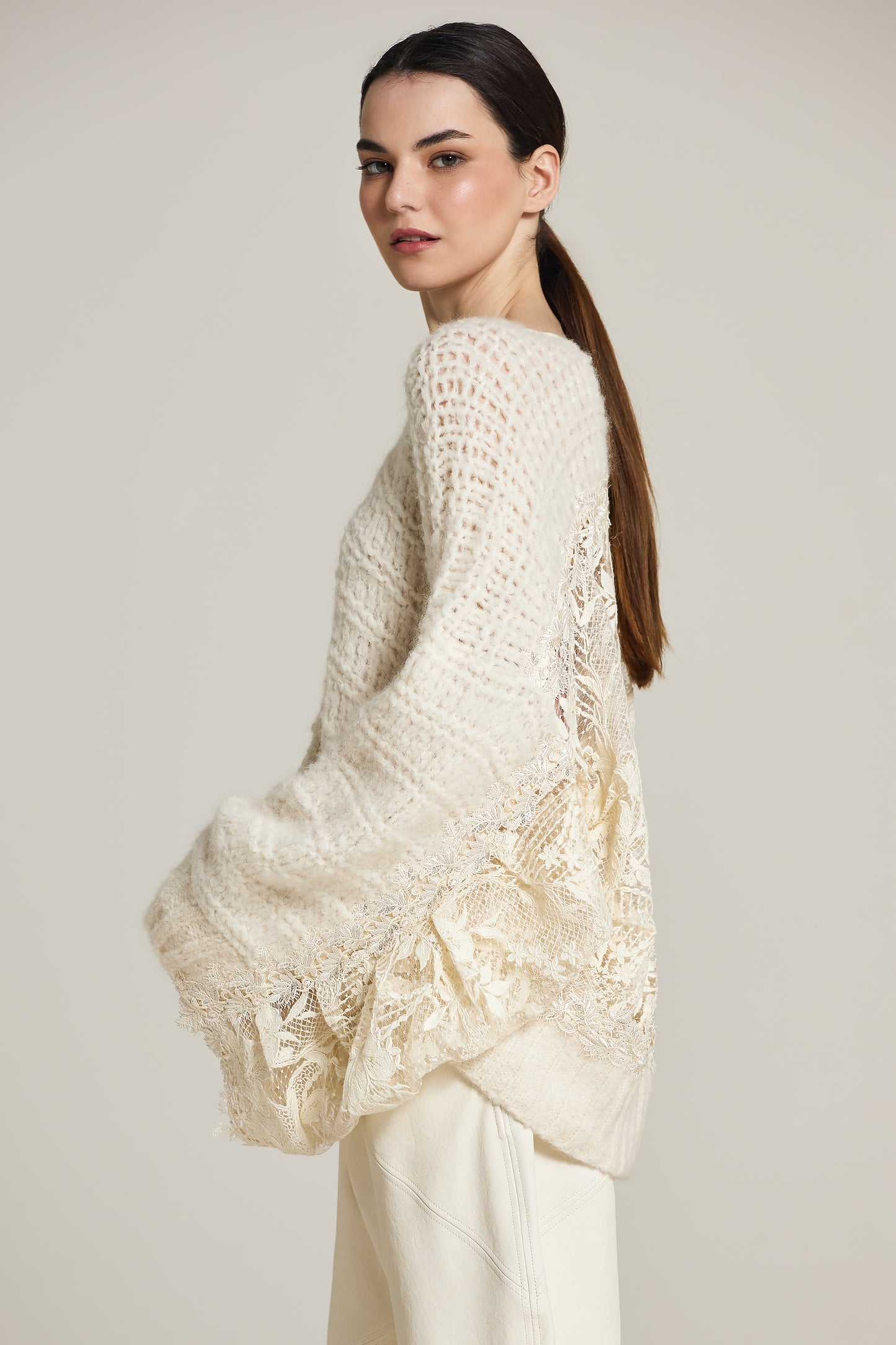 Knitwear Long Sleeve Sweater With Lace Back