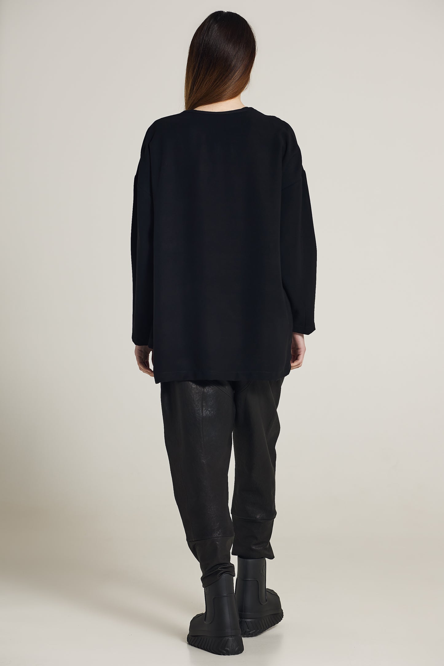 Long Sleeve Sweater With Leather Pocket
