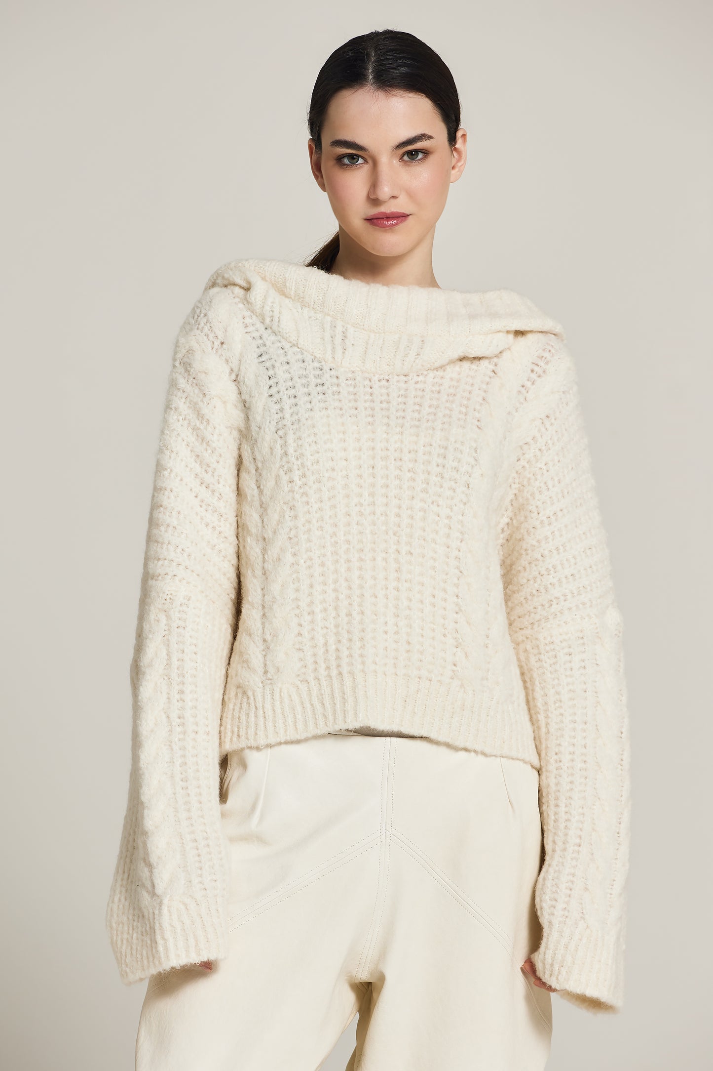 Knitwear Long Sleeve Sweater With Hood