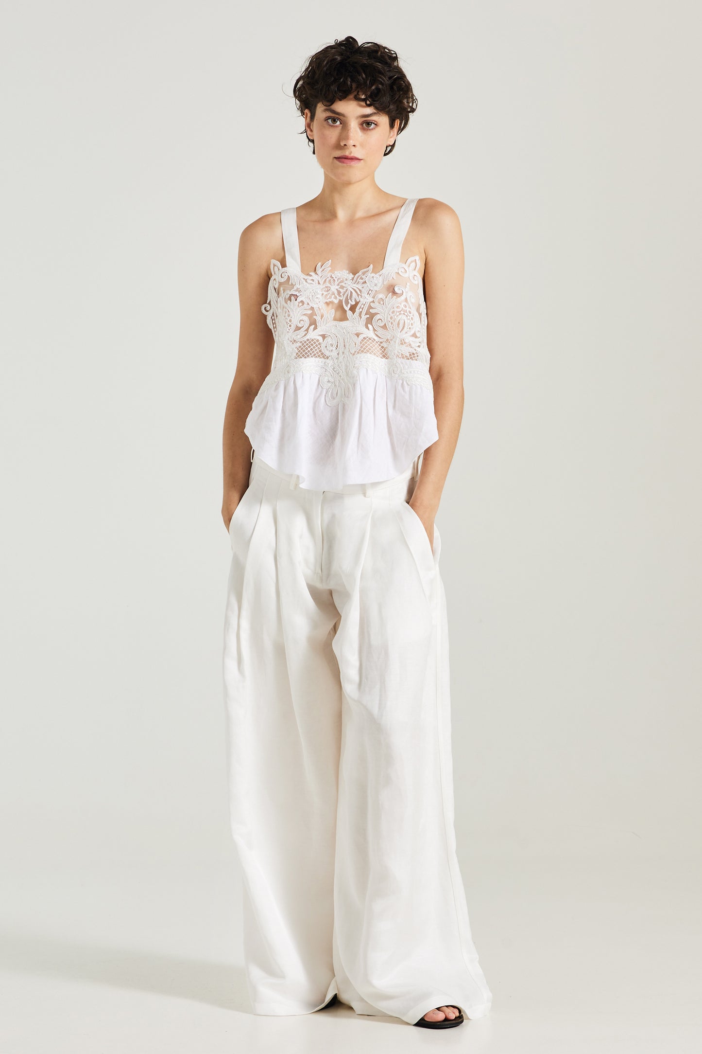 Sleeveless Top With Lace And Open Lower Back