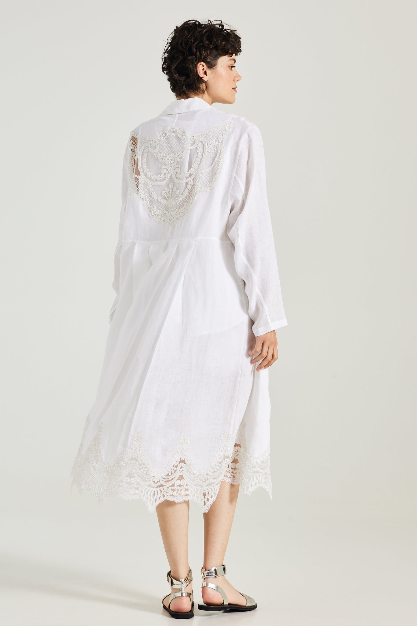 Linen Kimono With Lace Details