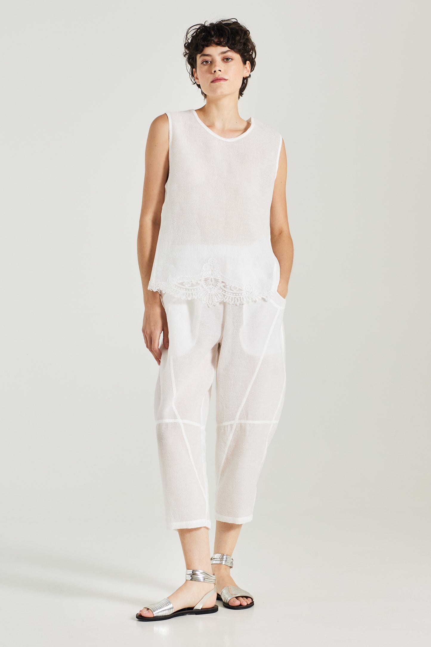 Sleeveless Cotton Blouse With Bottom Lace Details