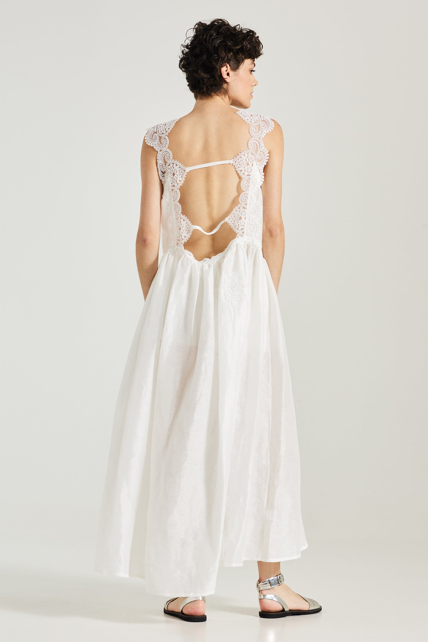 Long Linen Dress With Lace Details And Open Back