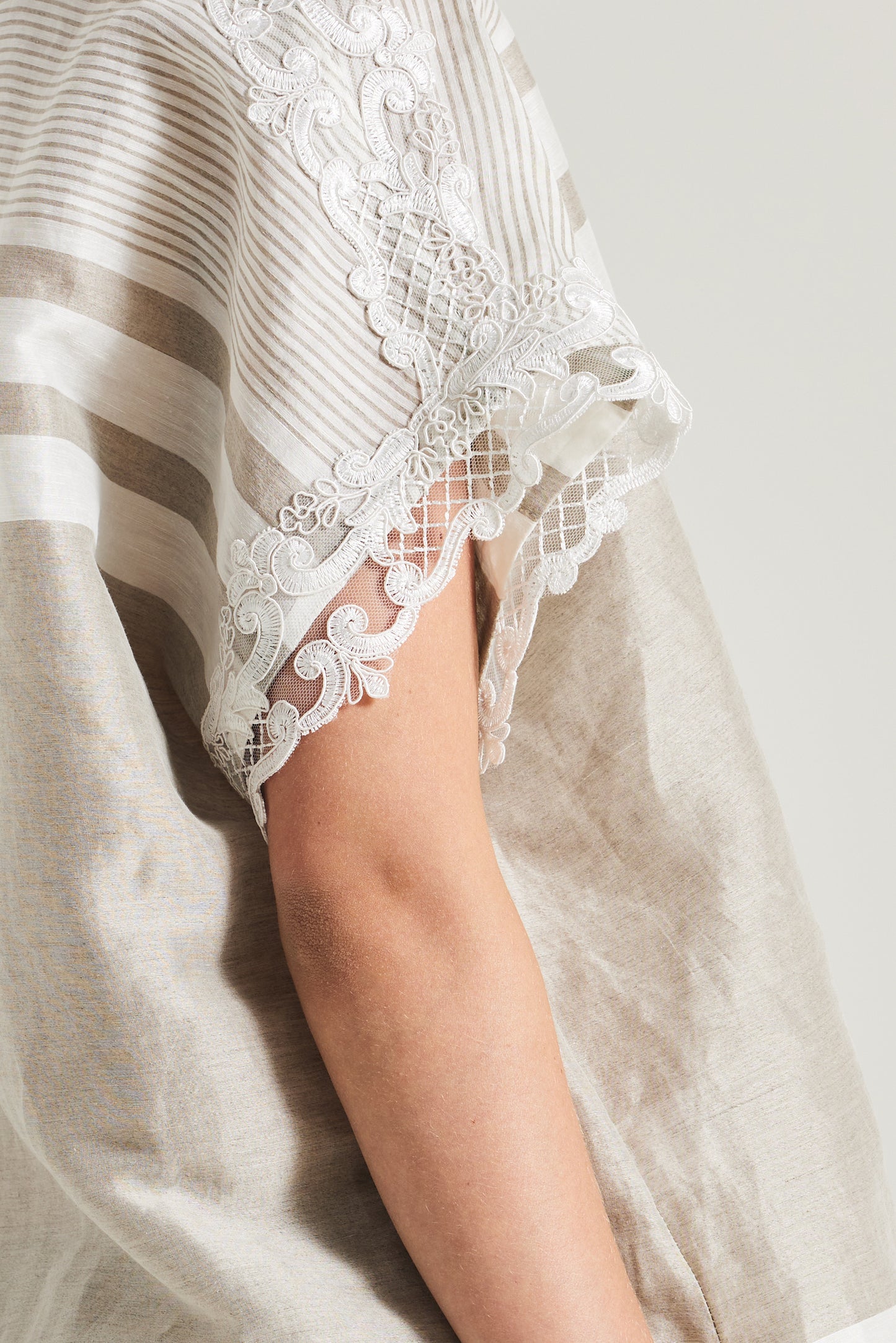 Linen And Silk Blouse With Sleeve Lace Details