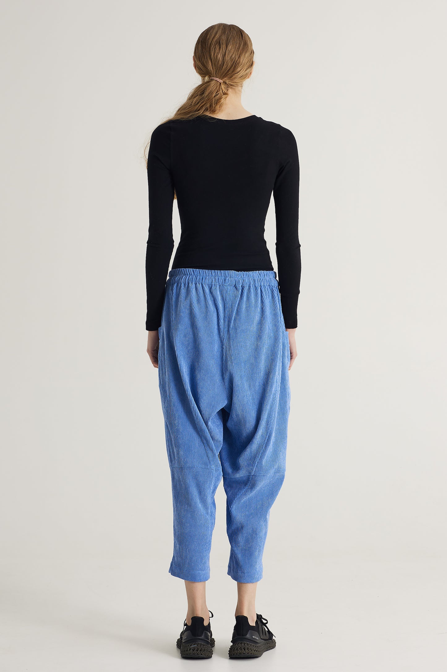 Corduroy Trousers With Frond Pockets And Elastic Waistband