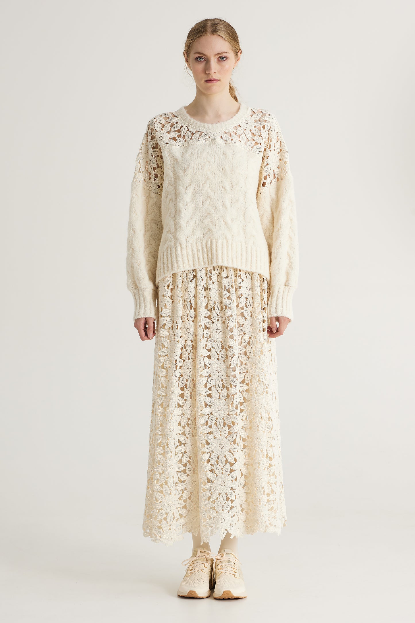 Knitwear Blouse With Top Flower Lace Details