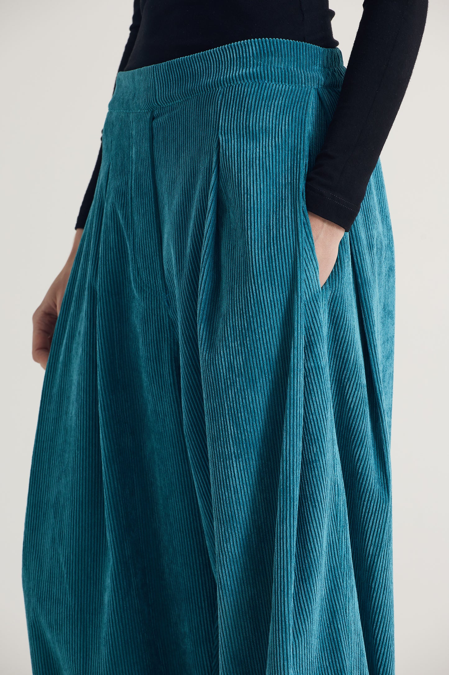 Corduroy Trousers With Elastic Waistband And Hem