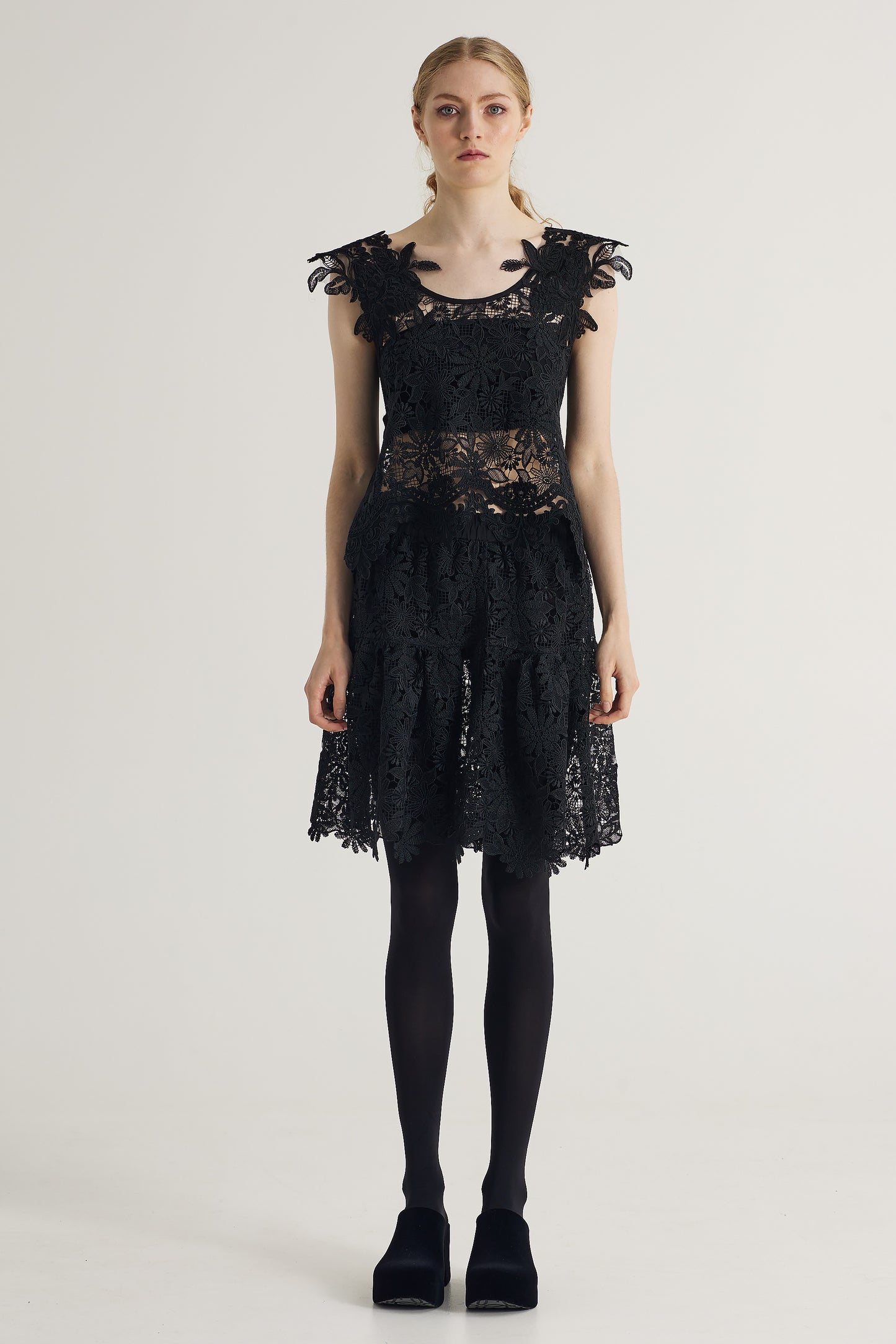 Lace Sleeveless Blouse