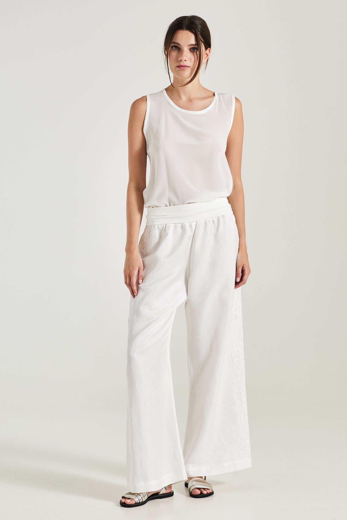 Trousers With Elastic Waistband And Side Lace Details