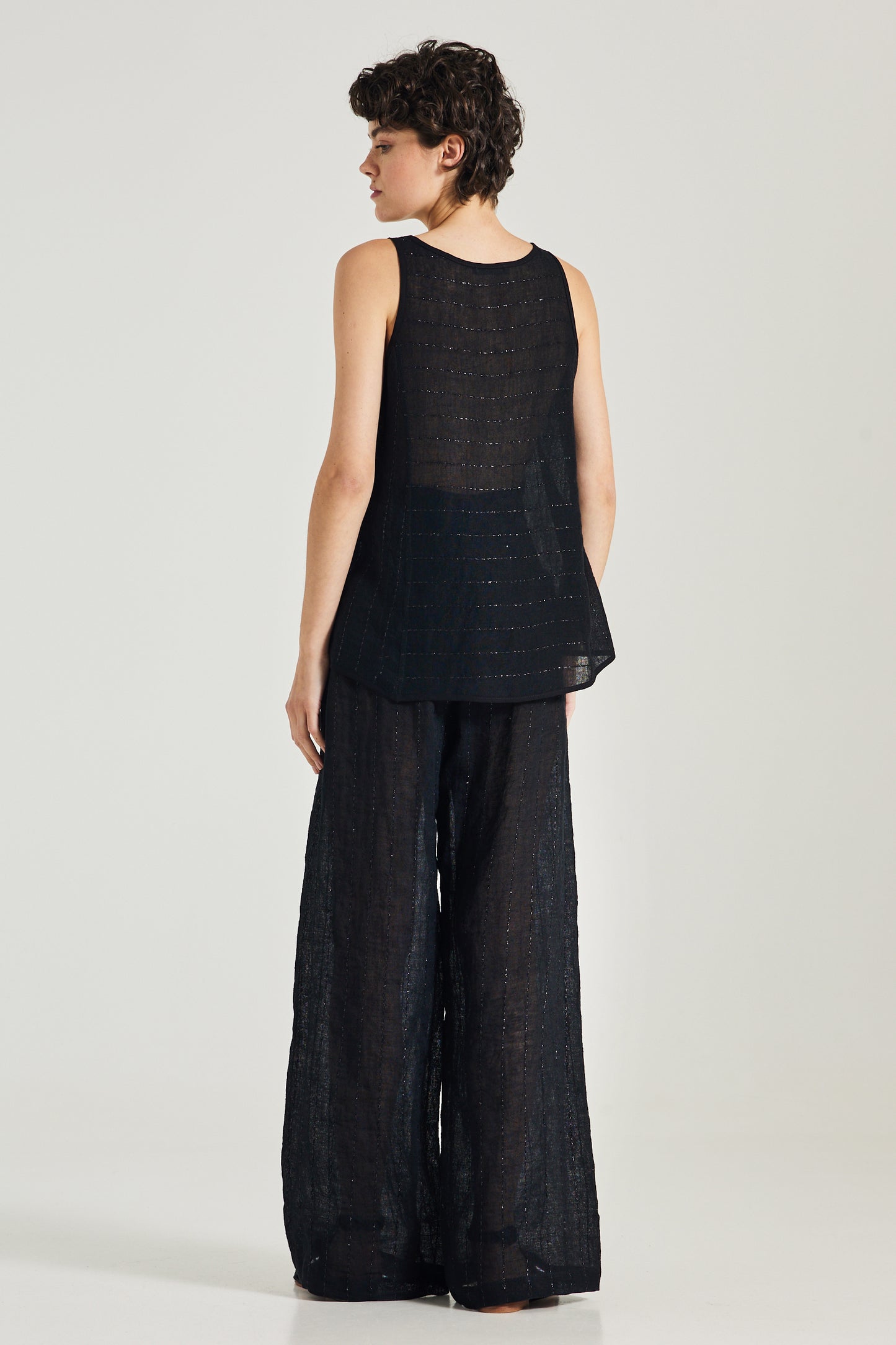Linen Sleeveless Blouse With Horizontal Shinny Details