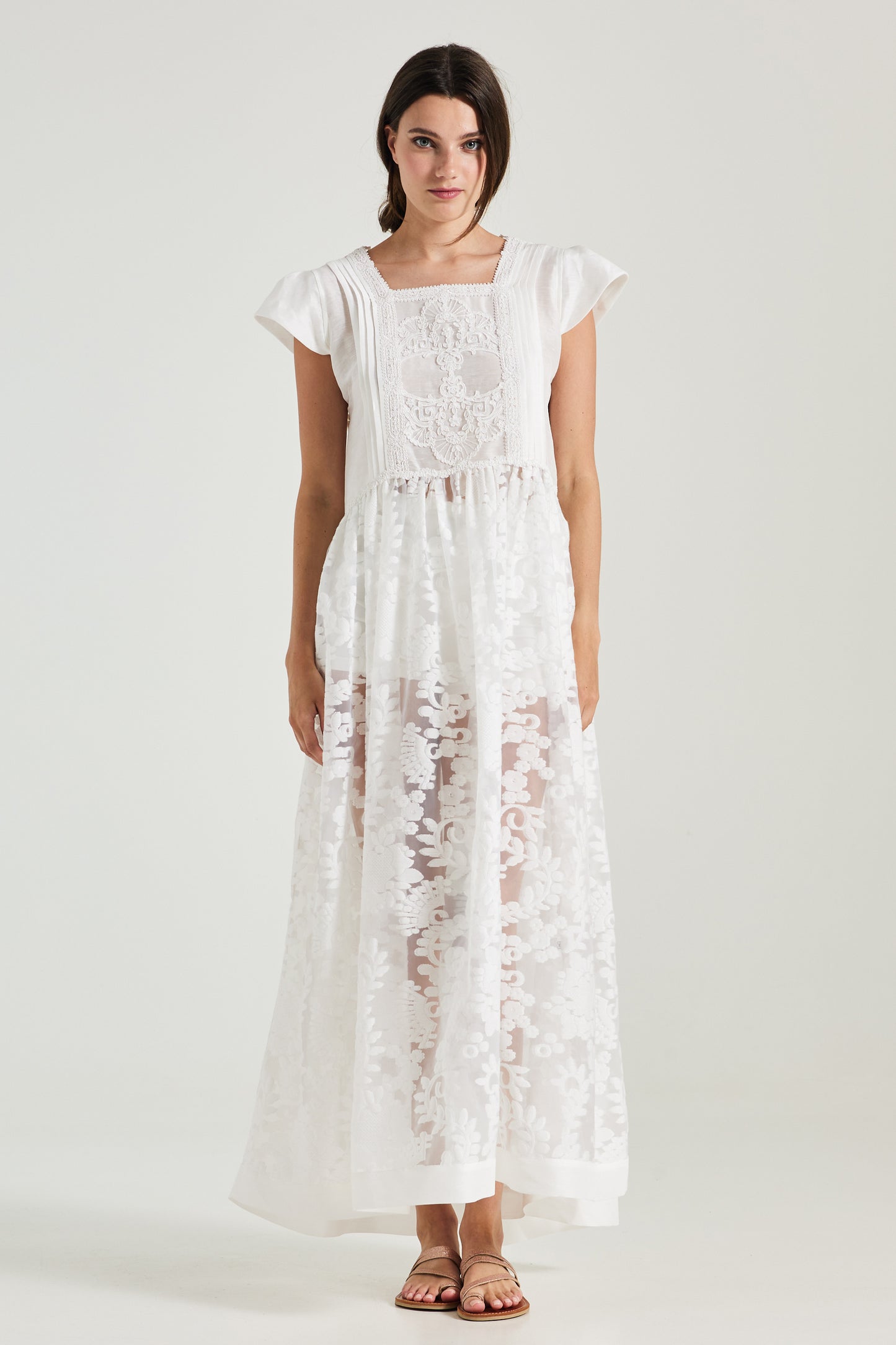 Short Sleeve Long Dress With Lace Details
