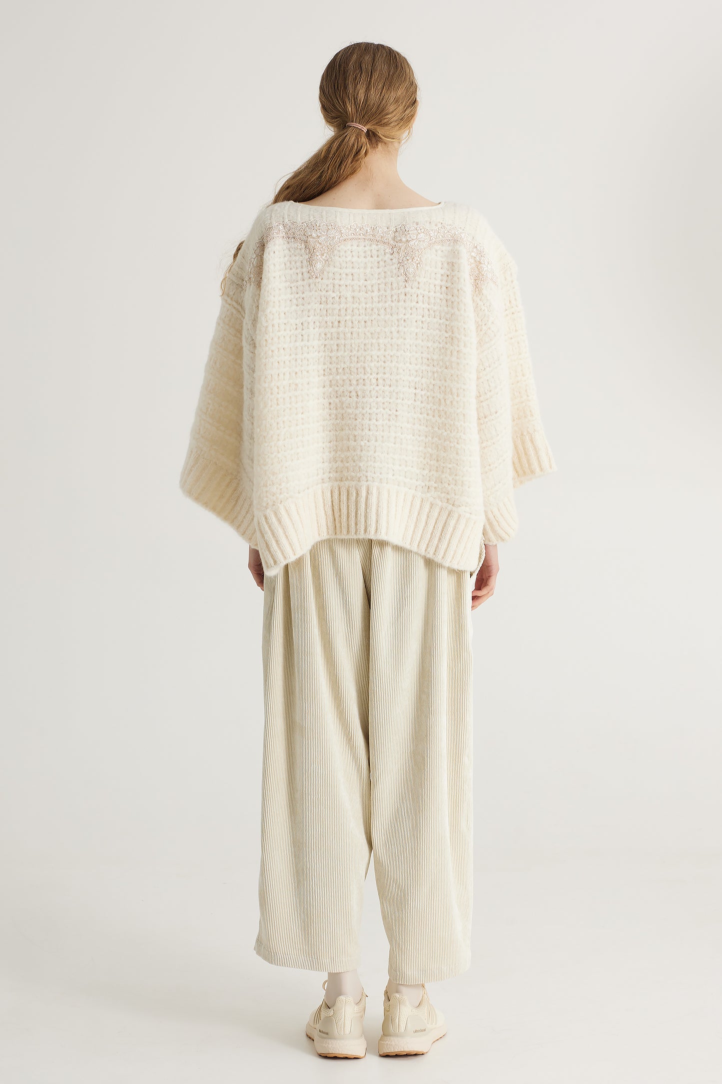 Knitwear Blouse With Lace Top And Bottom Details