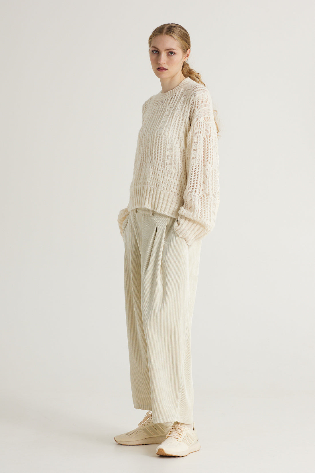 Knitwear Blouse With Back Lace Details