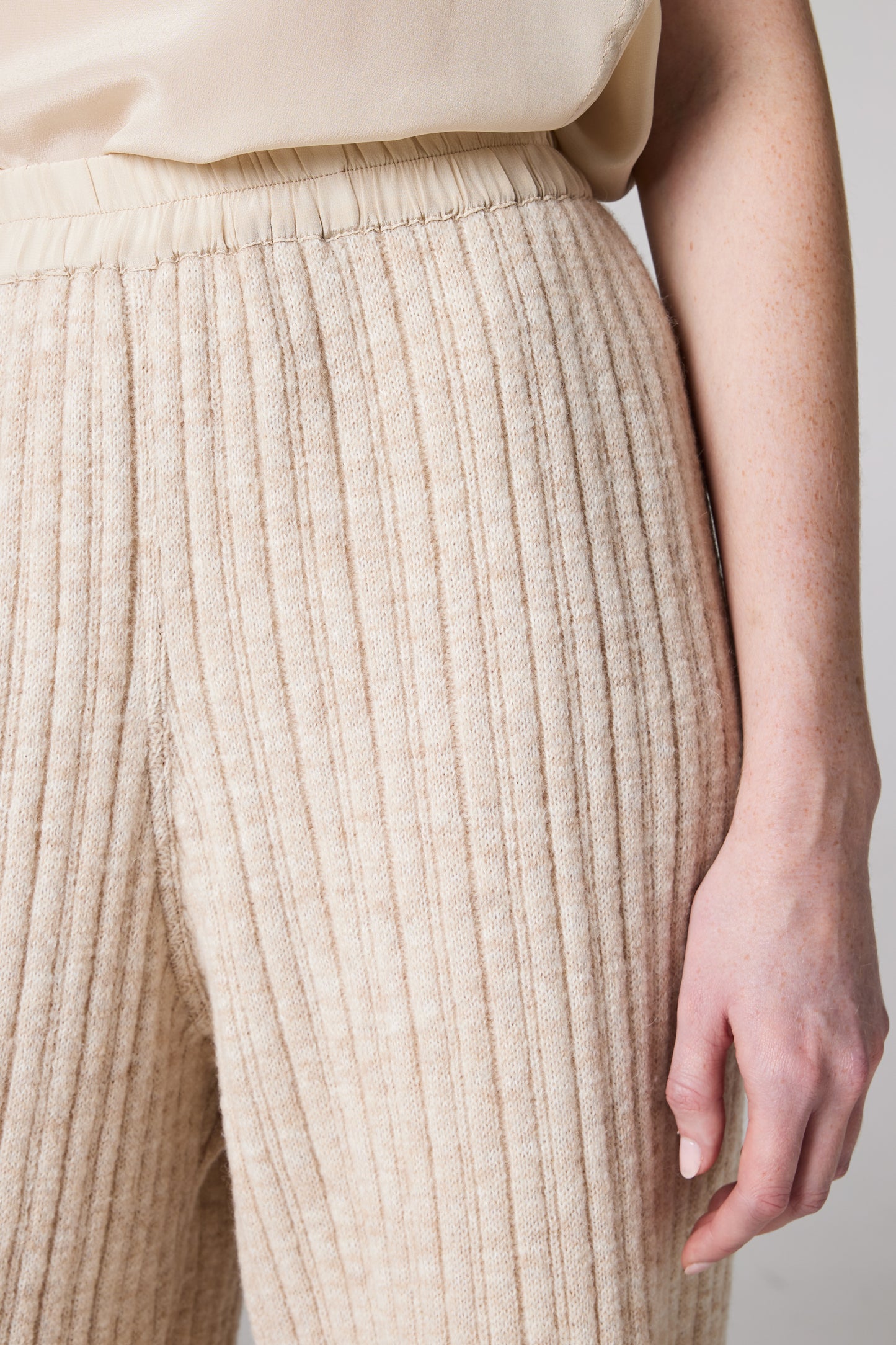 Wool Wide Trousers With Elastic Waistband