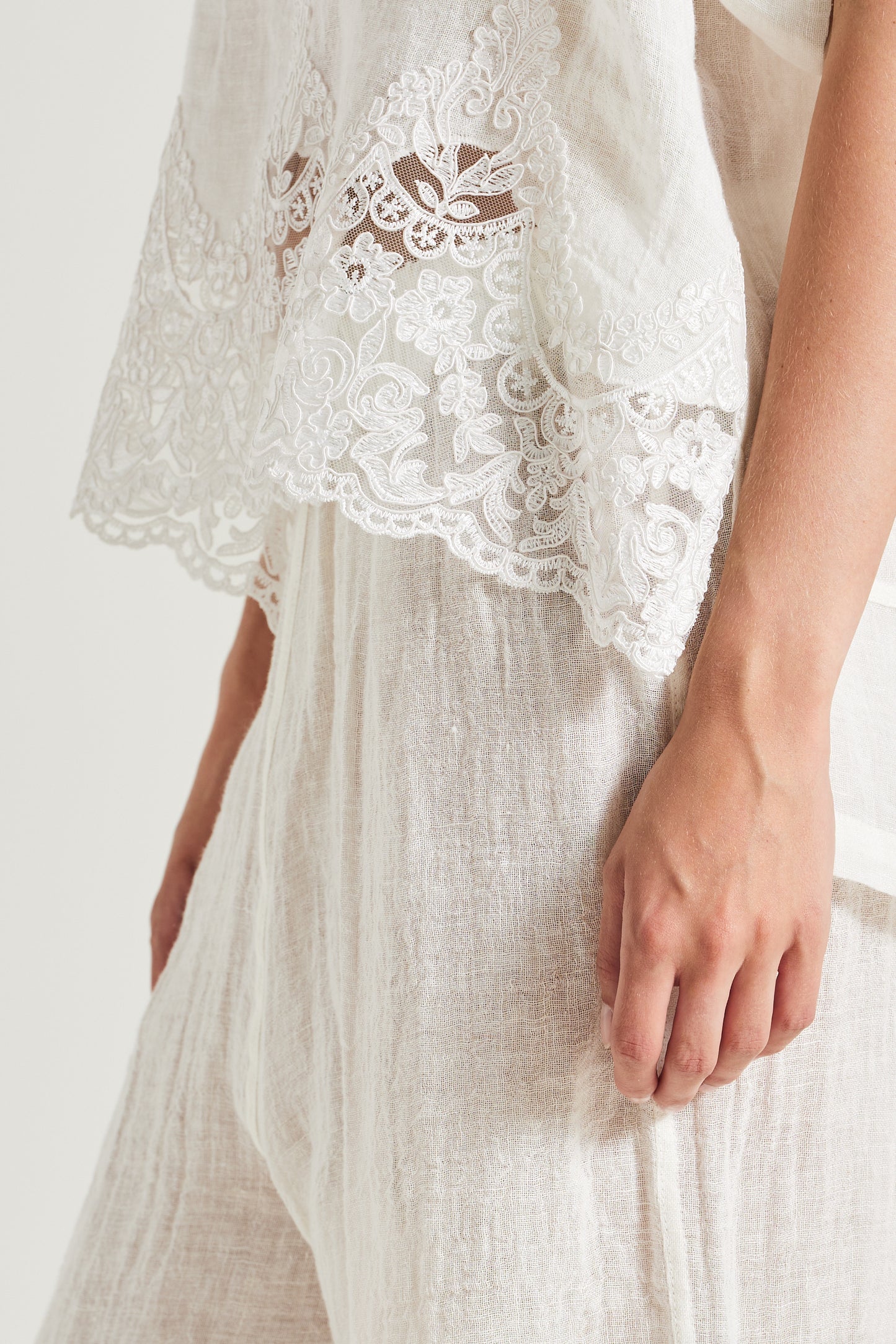 Linen Blouse With Bottom-Front Lace Details