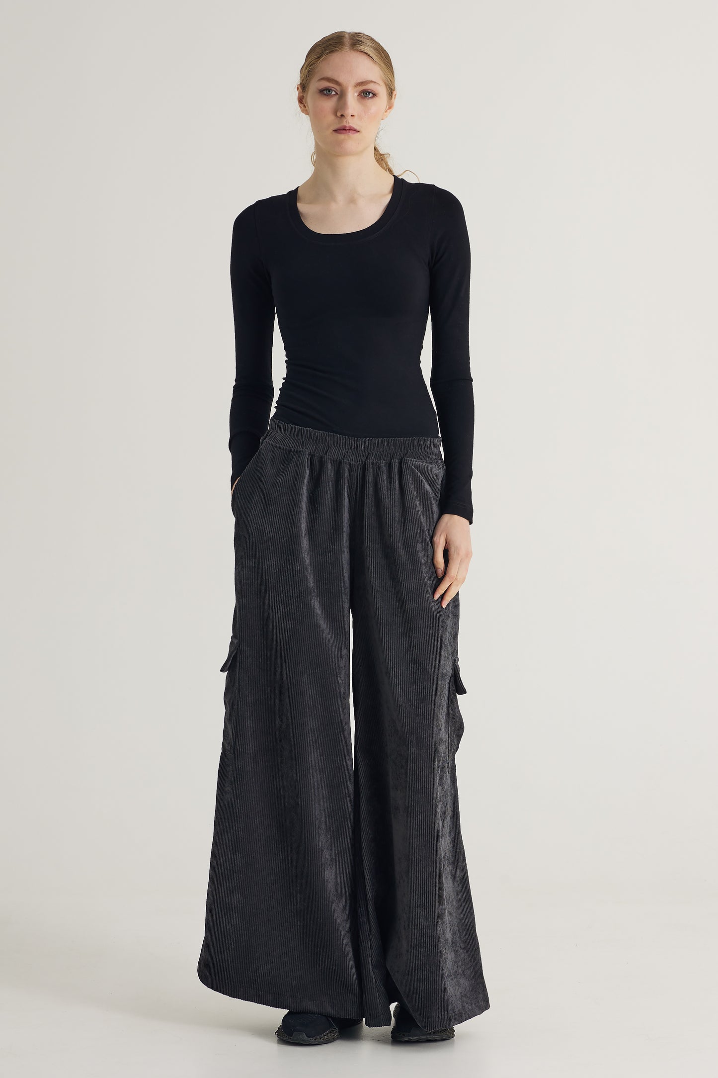 Corduroy Wide Pants With Elastic Waistband And Side Pockets