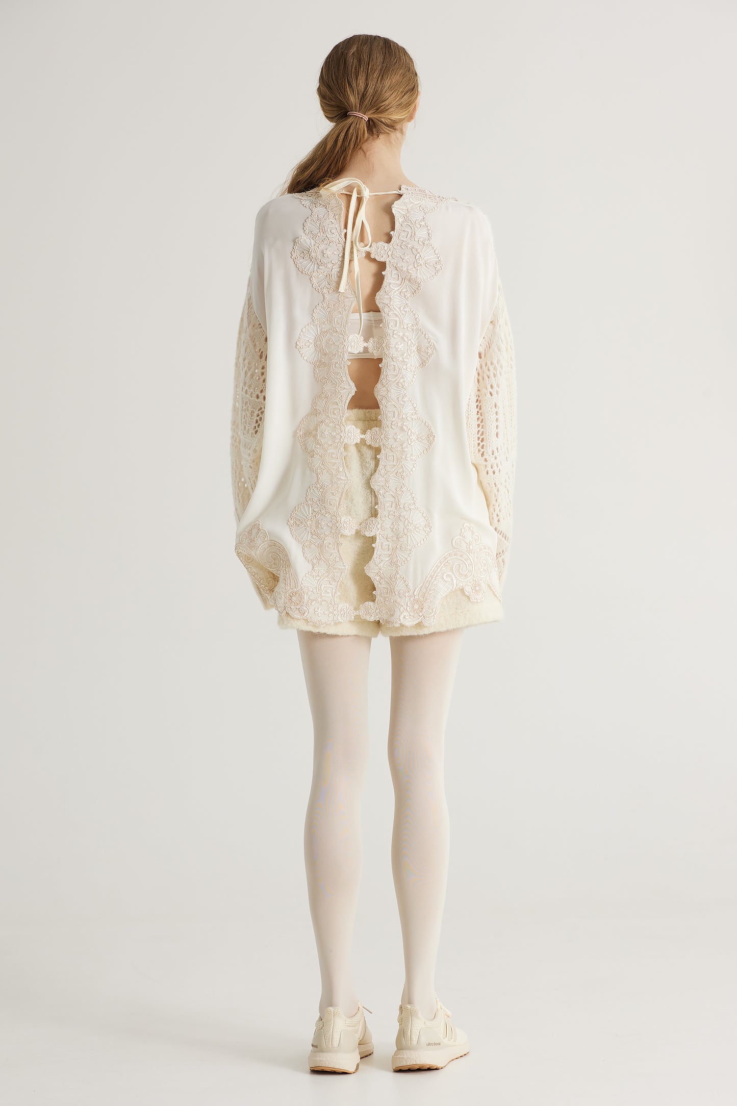 Knitwear Wool Blouse With Open Back Lace Details