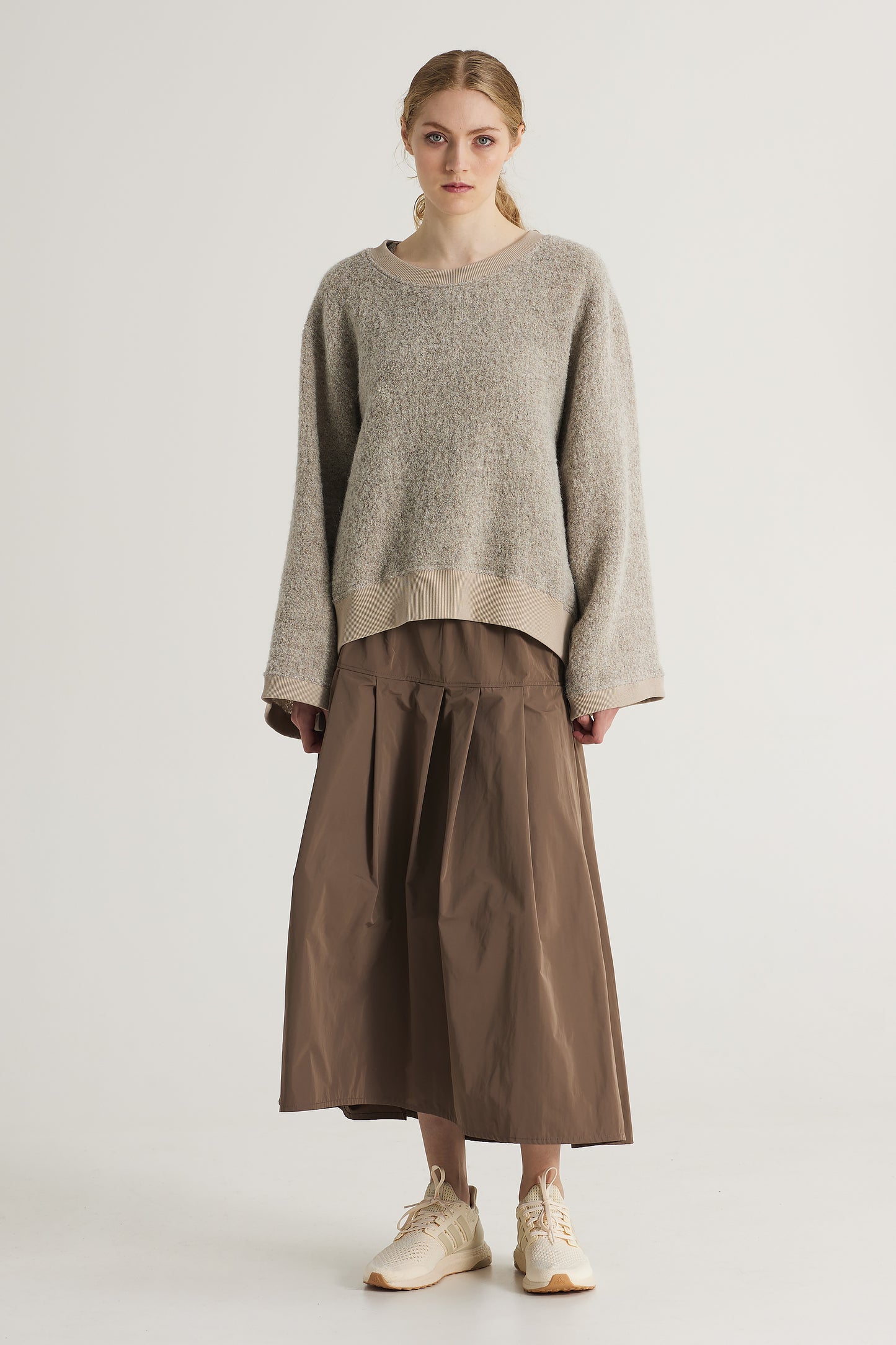 Wool Sweater With Long Sleeves And Round Neckline