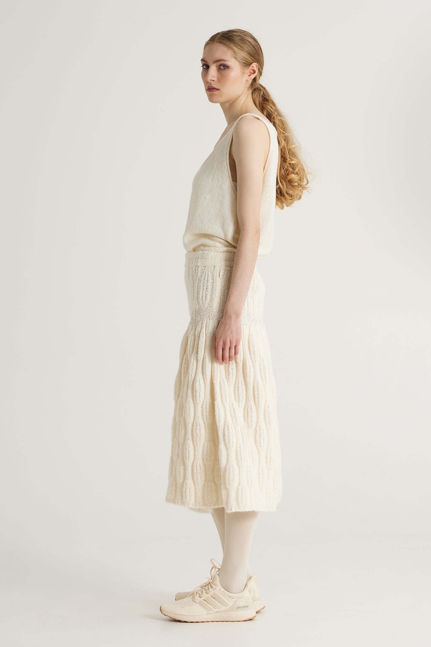 Wool Long Skirt With Elastic Waistband And Lace Details