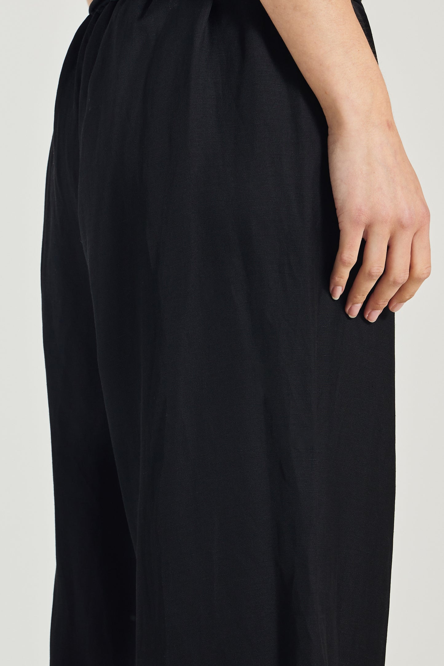 Trousers With Adjustable Waistband