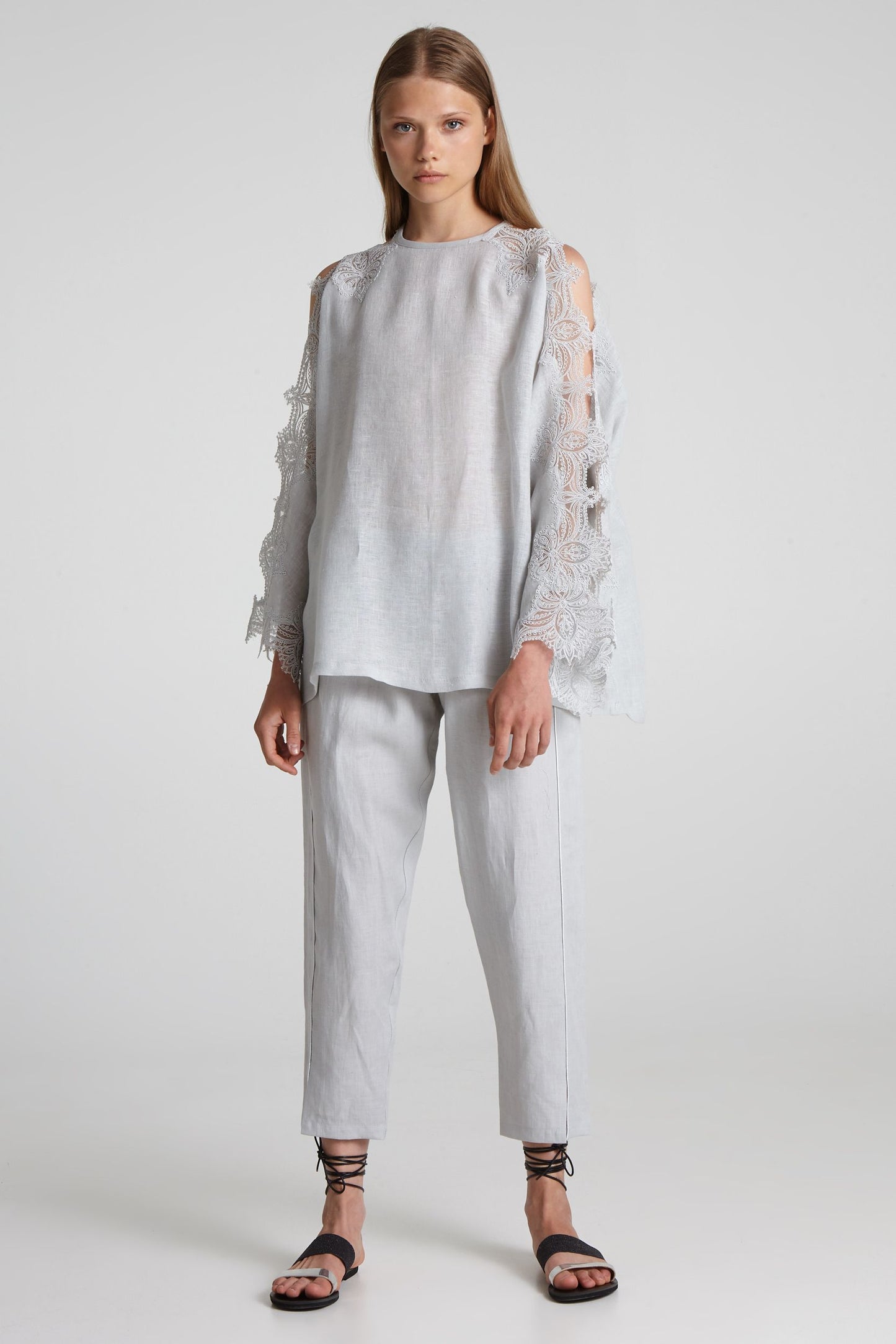 Open sleeves lace blouse