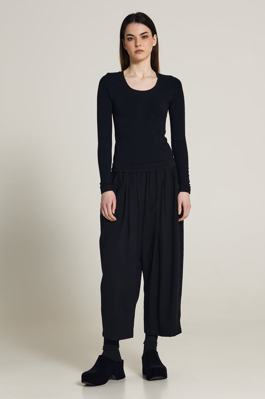 Loose Trousers With Elastic Waistband