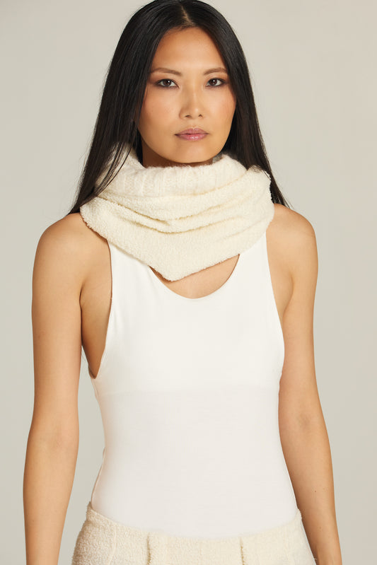 Wool neck