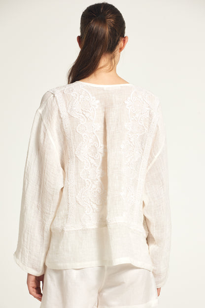 Long sleeve blouse with lace