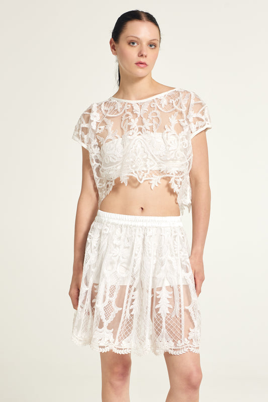 Lace skirt