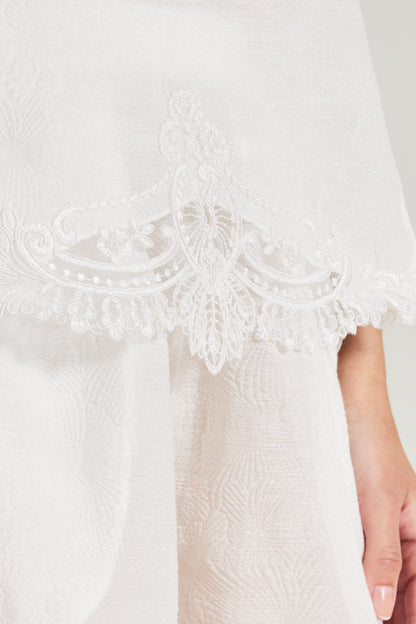 Sleeveless Cotton Blouse With Bottom Lace Details