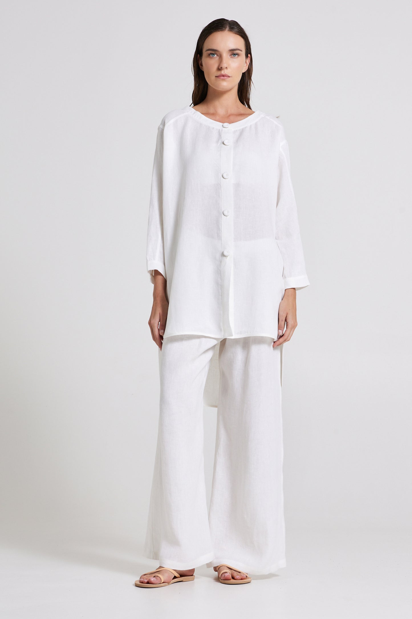 Linen Kaftan With buttons And Long Sleeves