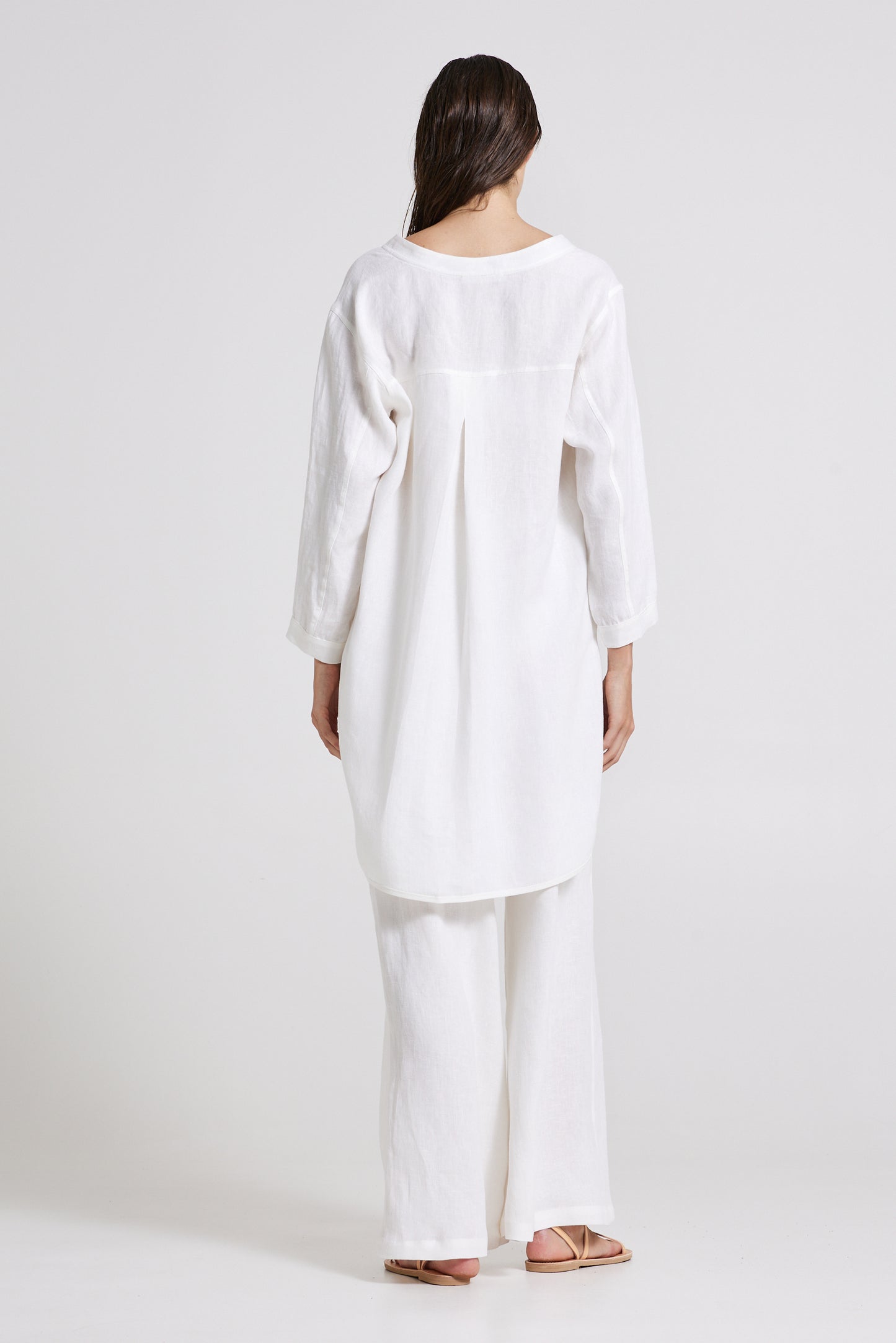 Linen Kaftan With buttons And Long Sleeves
