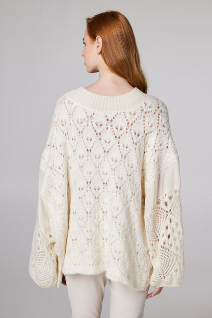 V-Neck Wool Knitwear Sweater With Long Sleeves