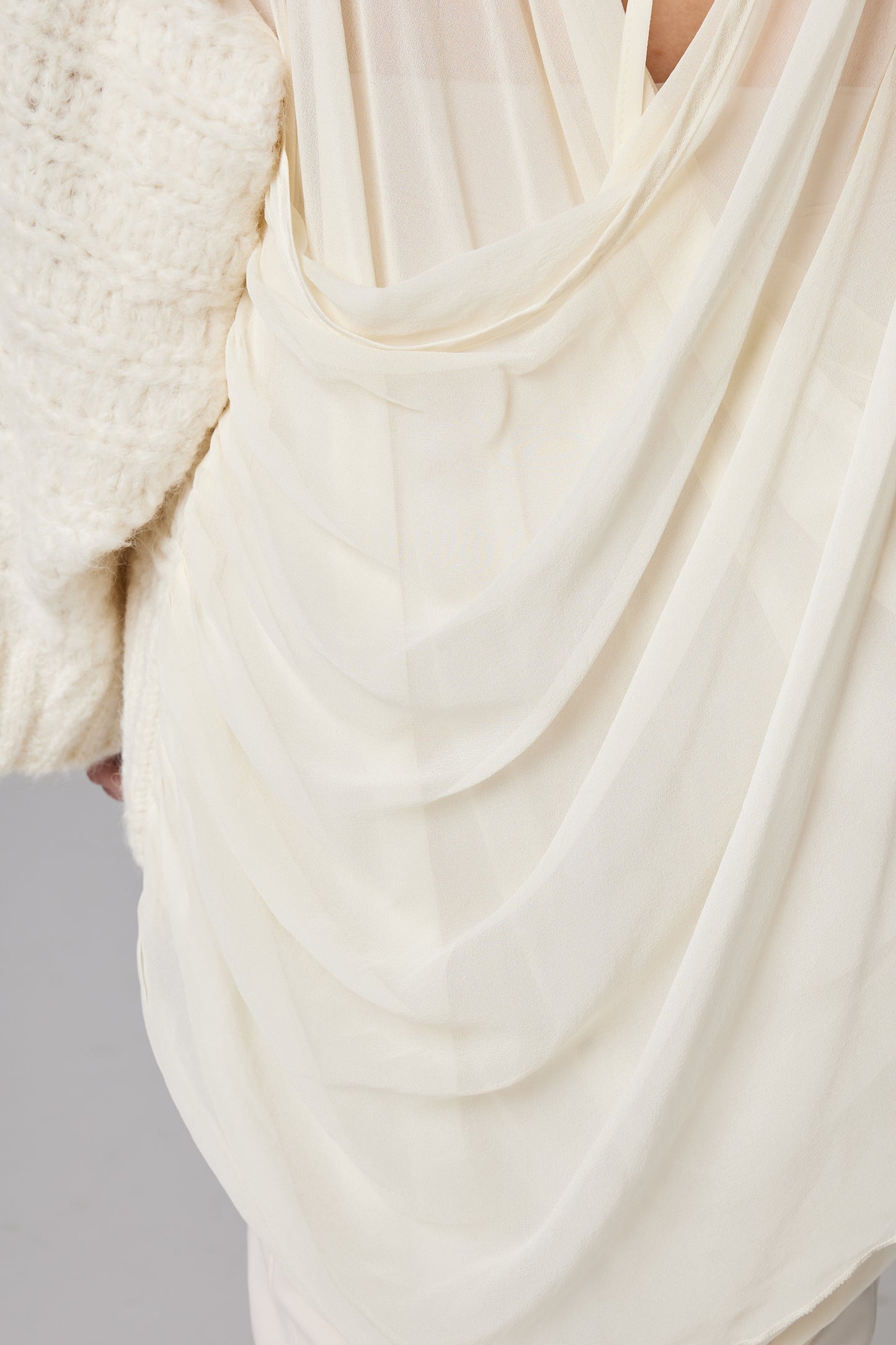 Wool Knitwear Sweater With Silk Open Back