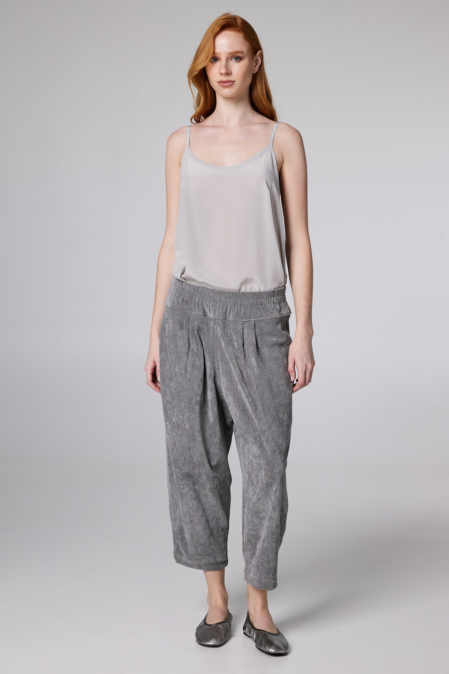Corduroy Low-Rise Trousers With Pockets