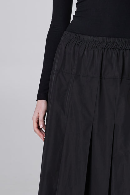 Long Pleated Skirt With Elastic Waistband