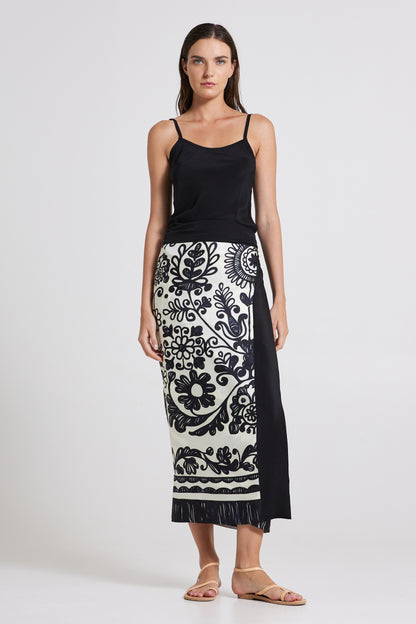 Silk Skirt With Back Ribbon