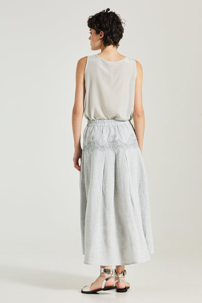 Linen Skirt With Hips Lace Details And Elastic Waistband