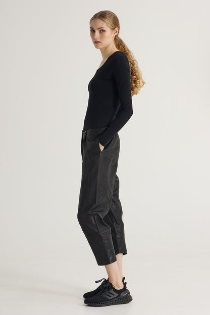 Leather Pants With Pockets And Back Elastic Waistband