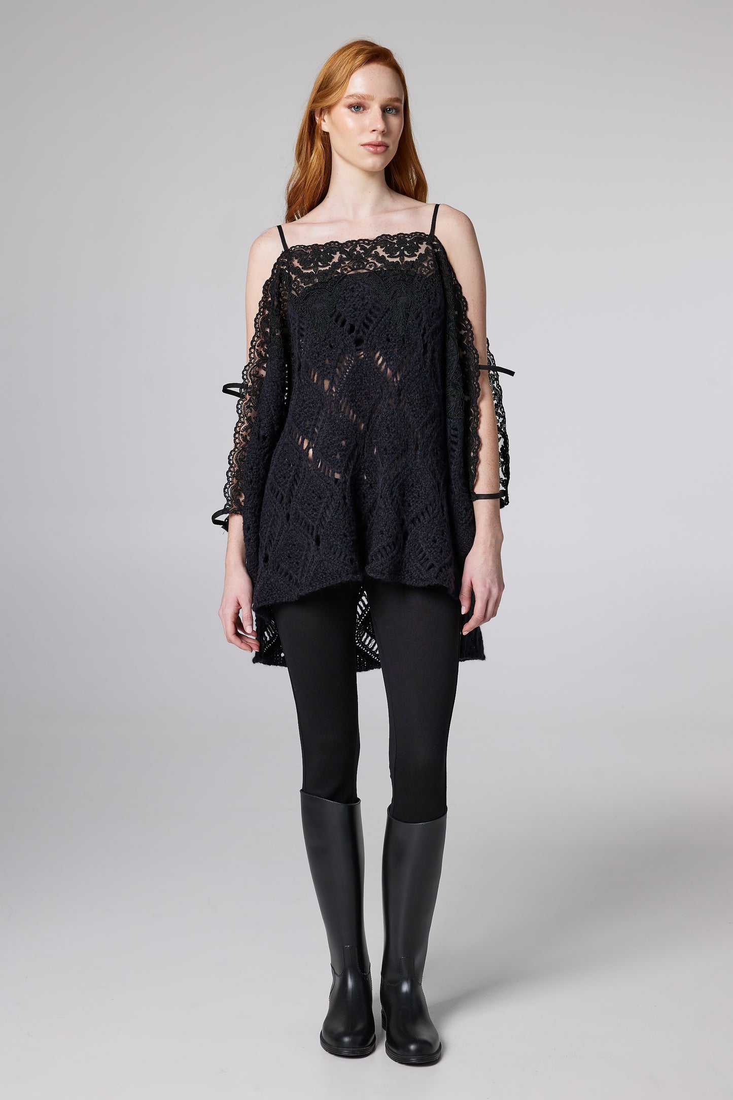 Lace-Trimmed Knit Cami Top With Cold-Shoulder