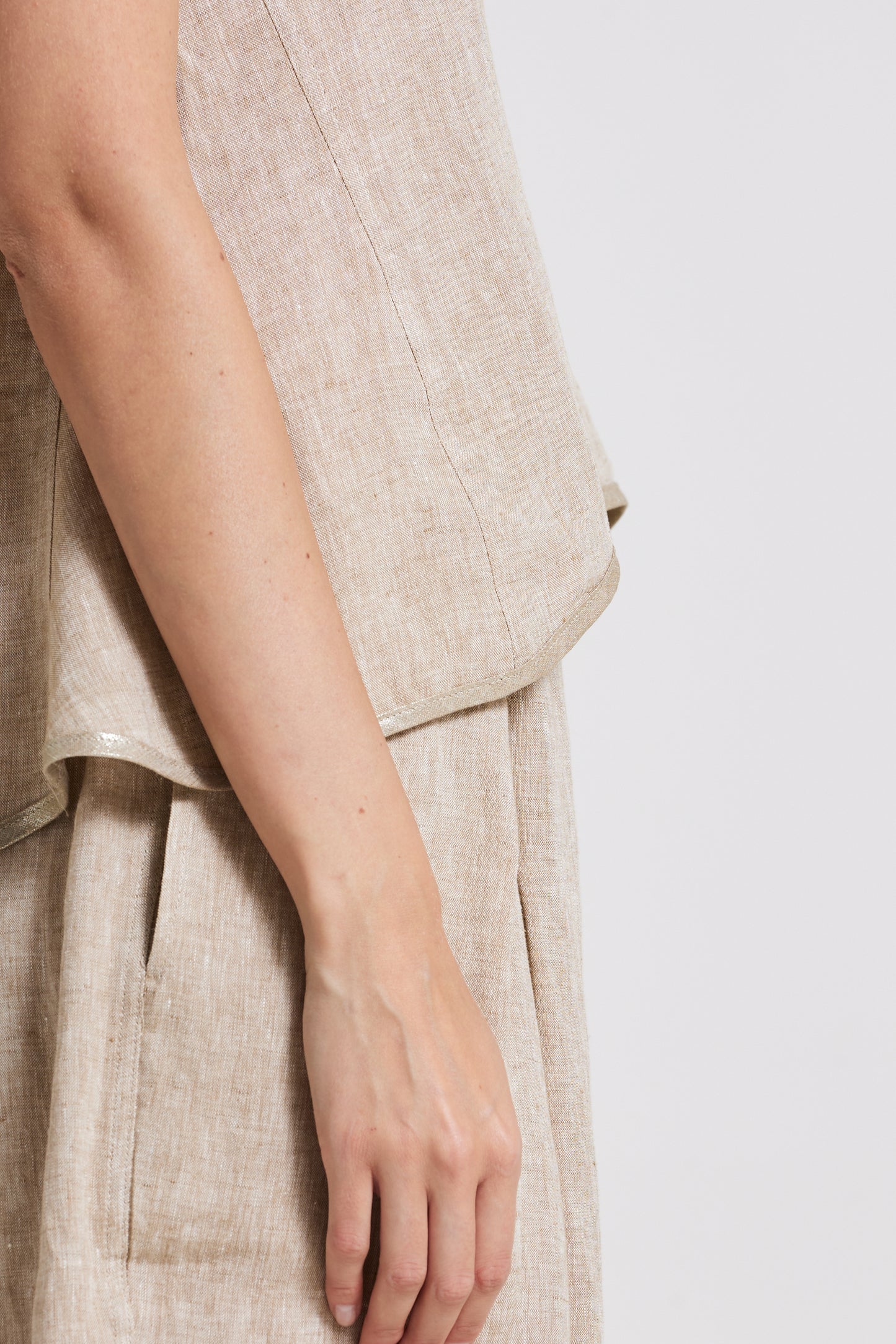 Linen Tank Top With Round Neck