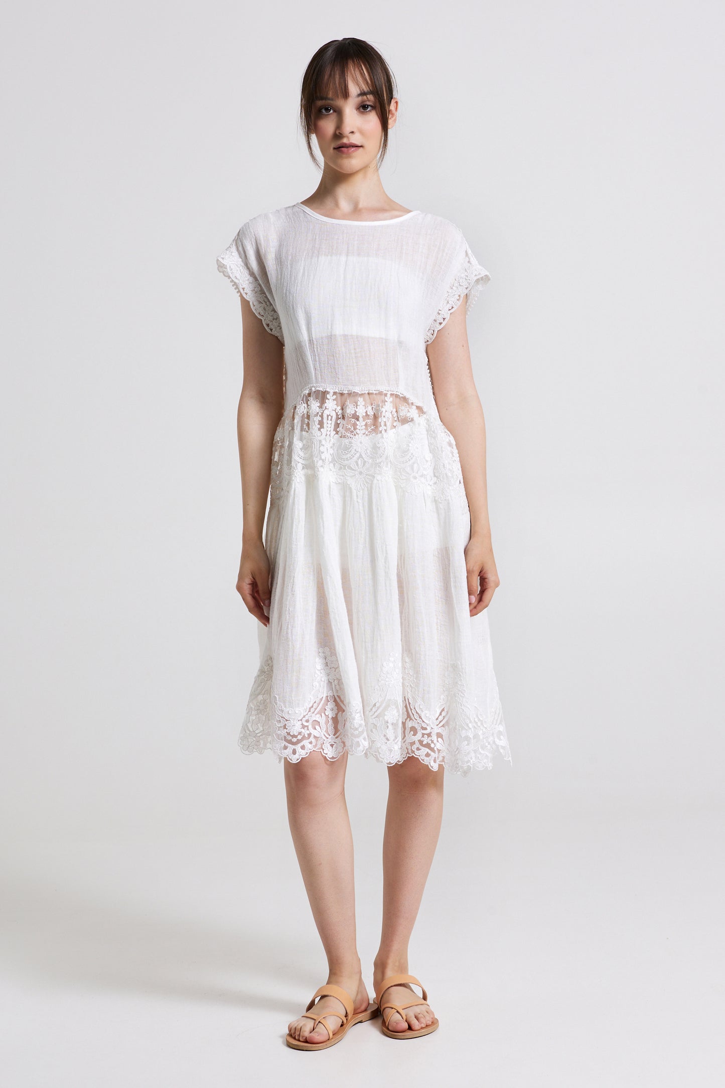 Linen Dress With Waist Lace Details And Open Back