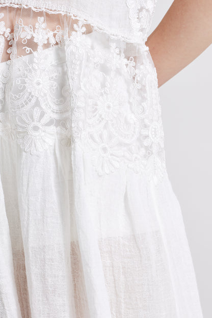 Linen Dress With Waist Lace Details And Open Back