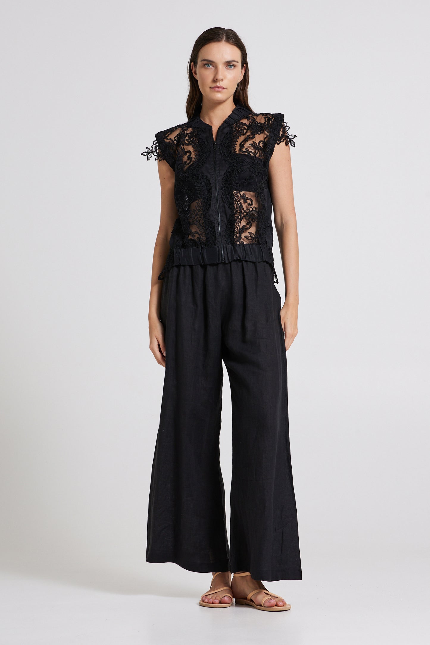 Sleeveless Lace Jacket With Zipper