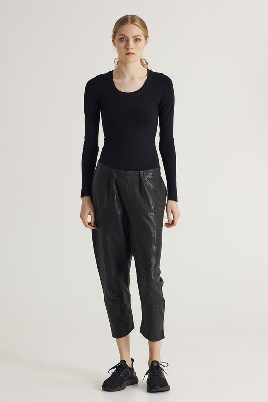 Leather Pants With Pockets And Back Elastic Waistband
