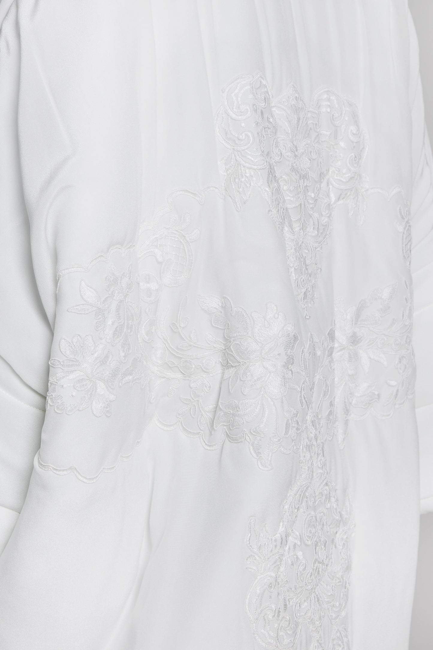 Long puffy lace jacket with zip