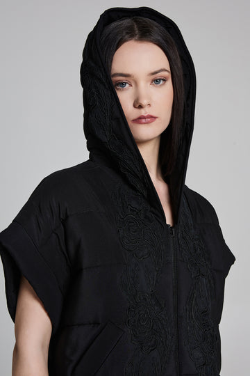Short sleeve puffy hoodie with lace